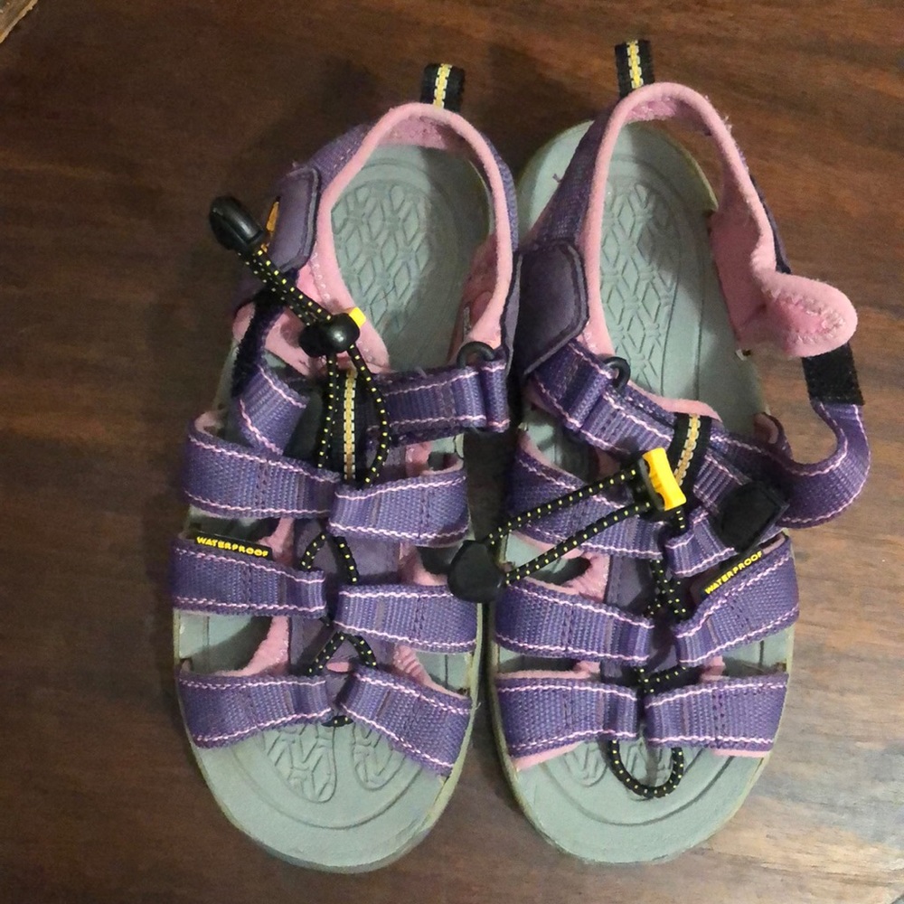 Kid’s Keen Sandals Shoes - Sz 2